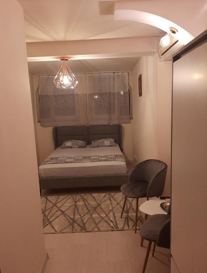 Pension Mellis Cluj Napoca Hotel ภายนอก รูปภาพ