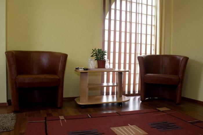Pension Mellis Cluj Napoca Hotel ห้อง รูปภาพ