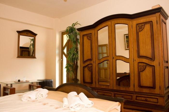 Pension Mellis Cluj Napoca Hotel ห้อง รูปภาพ